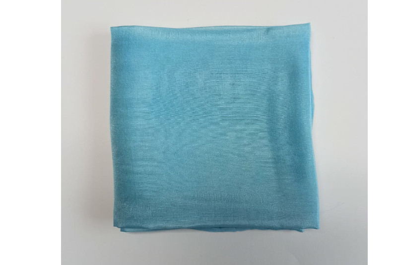 691 Seidentuch pflanzengefärbt, 90 x 90 cm